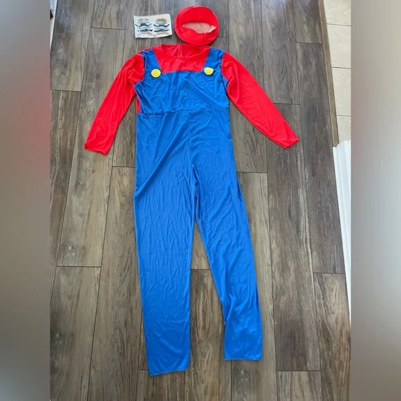 New Adult Grownups Super Mario Halloween costume size L - Picture 1 of 5